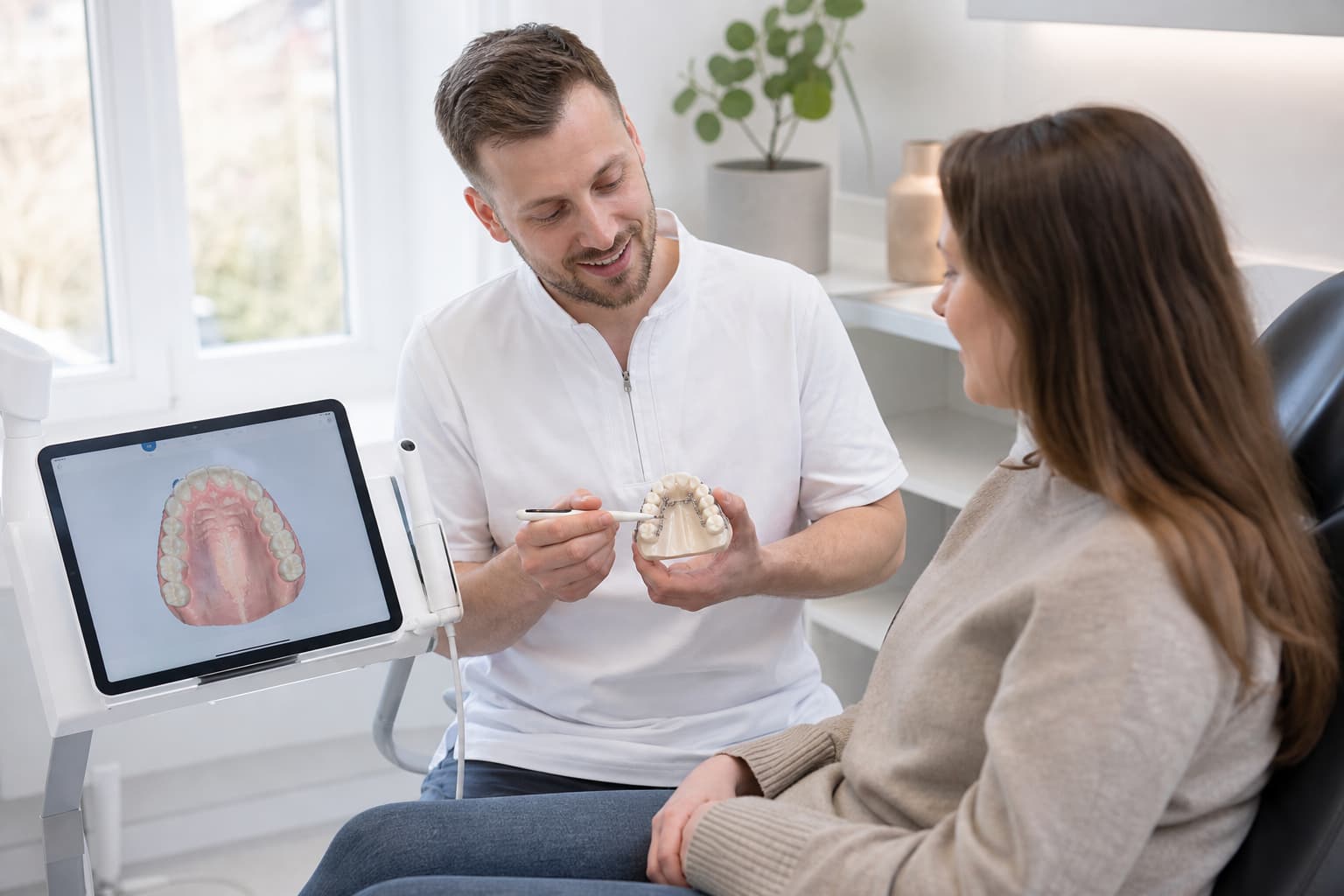 Modern Palatal Expanders: Choosing the Right Type for Your Smile